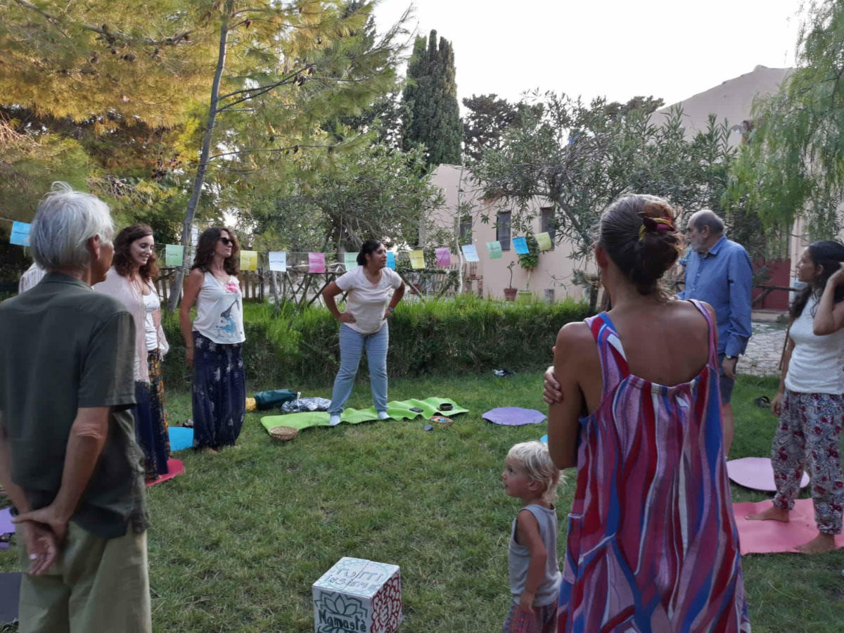 Yoga per bambini - Yoga in famiglia, Noto, Terra di Pace, settembre 2018 (1)
